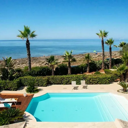 Villa White Dahlia Torre Suda