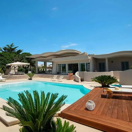 Villa White Dahlia Torre Suda