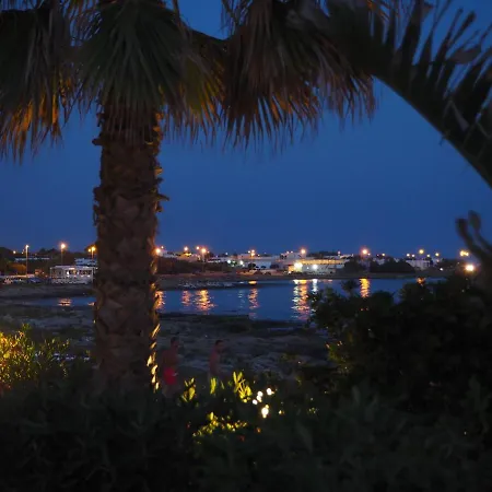 וילה White Dahlia טורה סודה