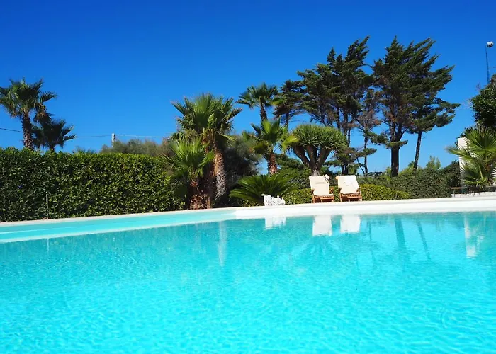 White Dahlia * טורה סודה